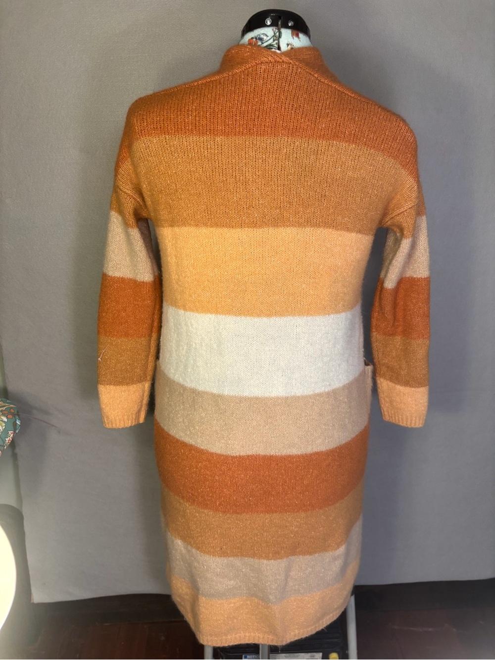 Freshman 1996 Orange and Cream Striped Open-Front Cardigan - Picture 2 of 4